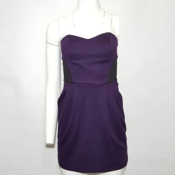 579 Strapless Dress with Pockets - Picture 1 of 7